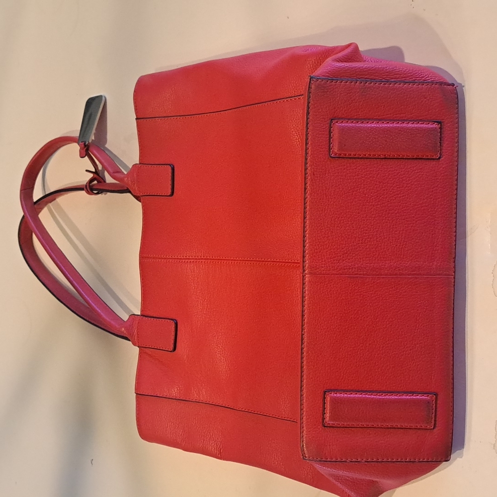 Ladies Handbag - Picture 2 of 5